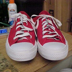 Converse All STARS Chuck Taylor II Mens Size 10 like new